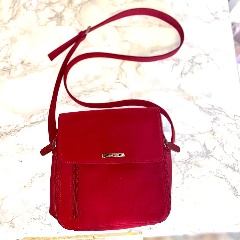 Price is firm - Cute Nine West bag
